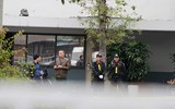 [Ảnh] An ninh nghiêm ngặt trước giờ Tổng thống Donald Trump tới khách sạn JW Marriott